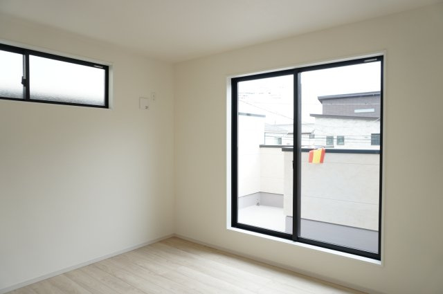 越谷市大字大林 新築分譲住宅 全2棟 1号棟の洋室|8.7帖