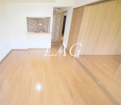 【居間・リビング】 | アルモニューズ | 洋室のお部屋です。