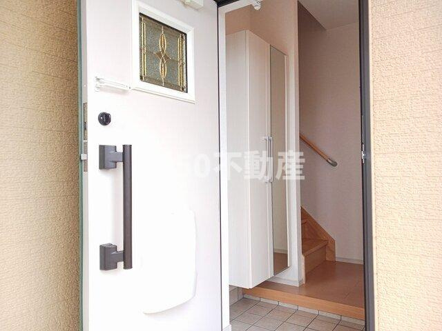 リトルグローブⅢの玄関