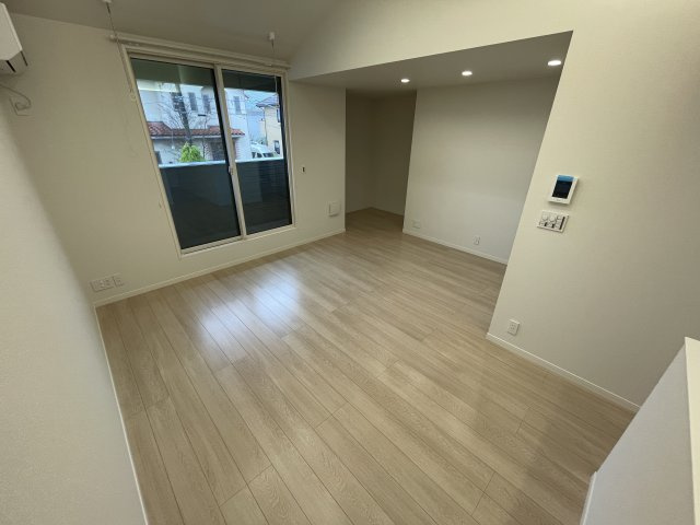 町田市能ヶ谷５丁目のアパートの居間・リビング