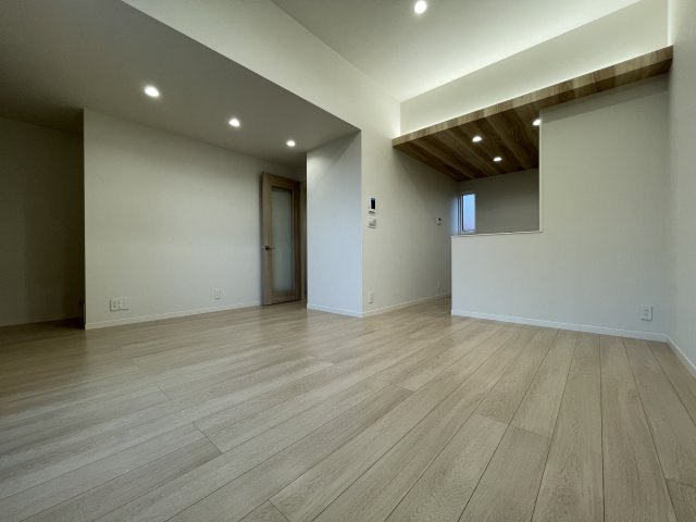 町田市能ヶ谷５丁目のアパートの居間・リビング