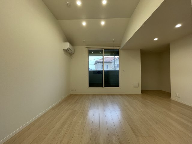 町田市能ヶ谷５丁目のアパートの居間・リビング