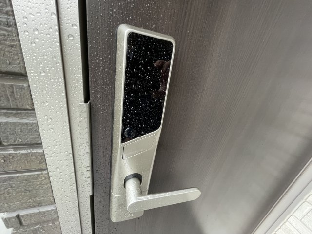 町田市能ヶ谷５丁目のアパートのバルコニー