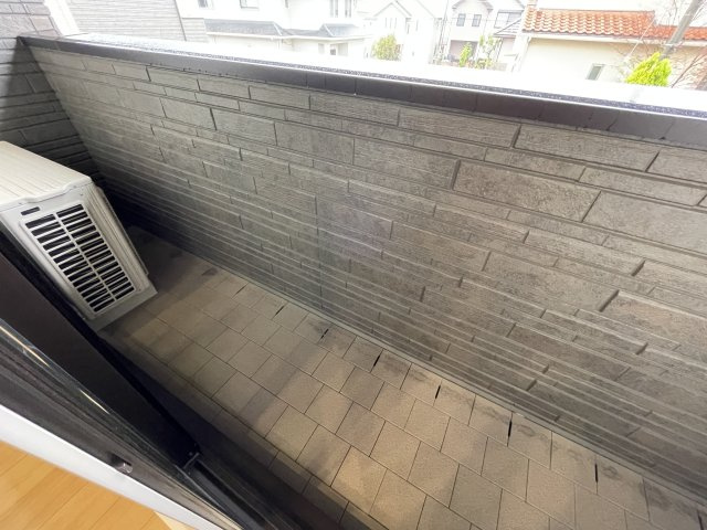 町田市能ヶ谷５丁目のアパートのバルコニー