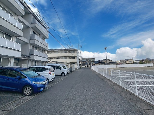 大成マンションの駐車場