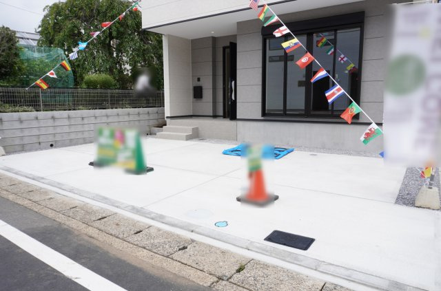 越谷市大字大林 新築分譲住宅 全2棟 2号棟の駐車場
