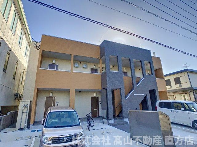 Prevoyance直方駅前の外観