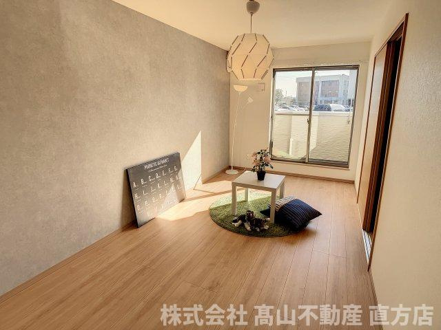 Prevoyance直方駅前の居間・リビング