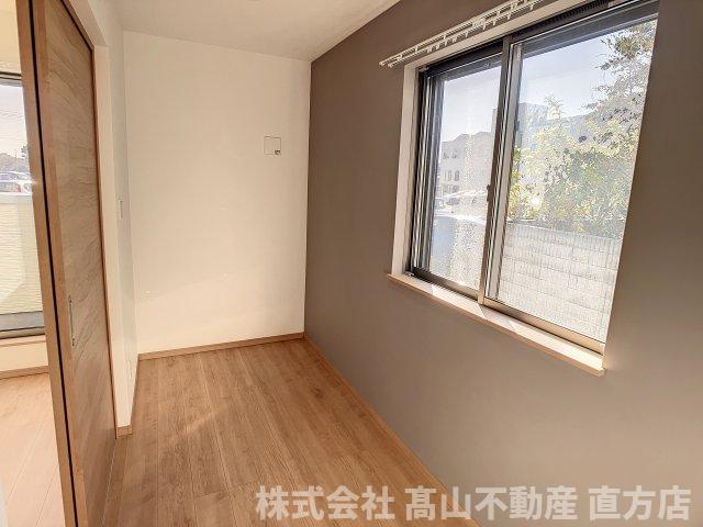 Prevoyance直方駅前の洋室