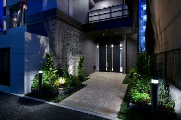 VILLA・SERENO桜山のエントランス