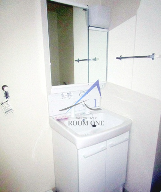 ウィンレックス亀有の洗面所|洗面台です。