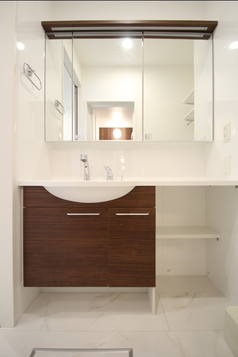 ノーバヤ　カナヤの洗面所