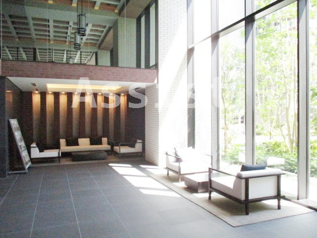 シティタワー目黒のエントランス