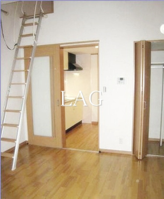 【居間・リビング】 | ケインズ赤羽 | 洋室のお部屋です。