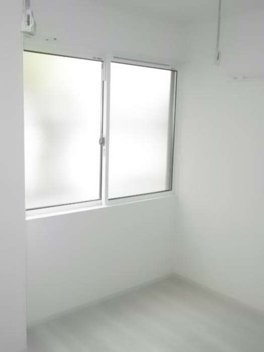 ルミエールDの洋室