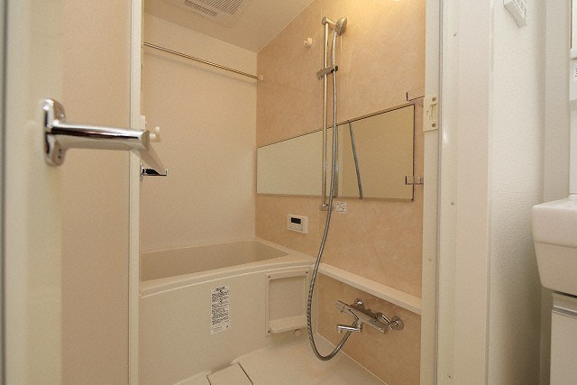 大阪市阿倍野区美章園２丁目の賃貸マンションの浴室