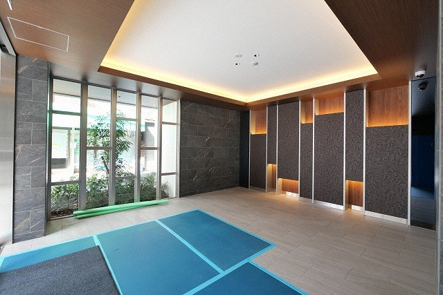 大阪市阿倍野区美章園２丁目の賃貸マンションのロビー