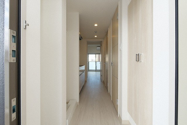 大阪市阿倍野区美章園２丁目の賃貸マンションの玄関