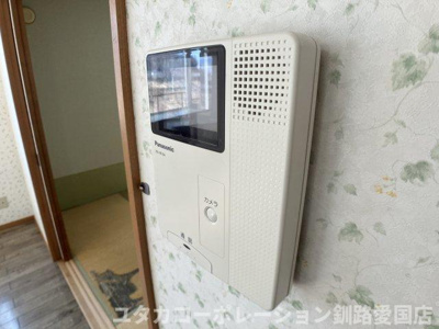 【セキュリティ】 | 貝塚4丁目79-7売家 | 日々の安全と安心を守る、モニター付きインターホン！