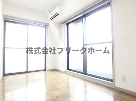 三鷹市下連雀４丁目の賃貸マンションの寝室