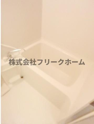 三鷹市下連雀４丁目の賃貸マンションの浴室