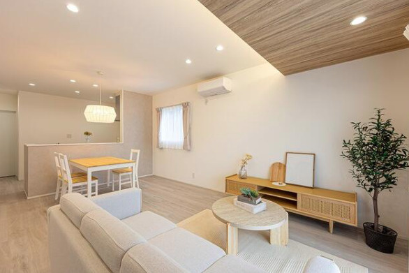 政枝町2丁目　新築戸建の居間・リビング