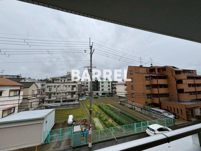 緑地ロイヤルハイツ2号館の展望
