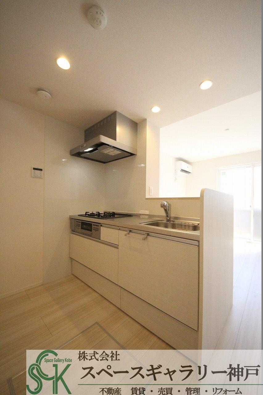 コーシェリ・アイのキッチン|※お部屋により仕様が異なる場合があります※