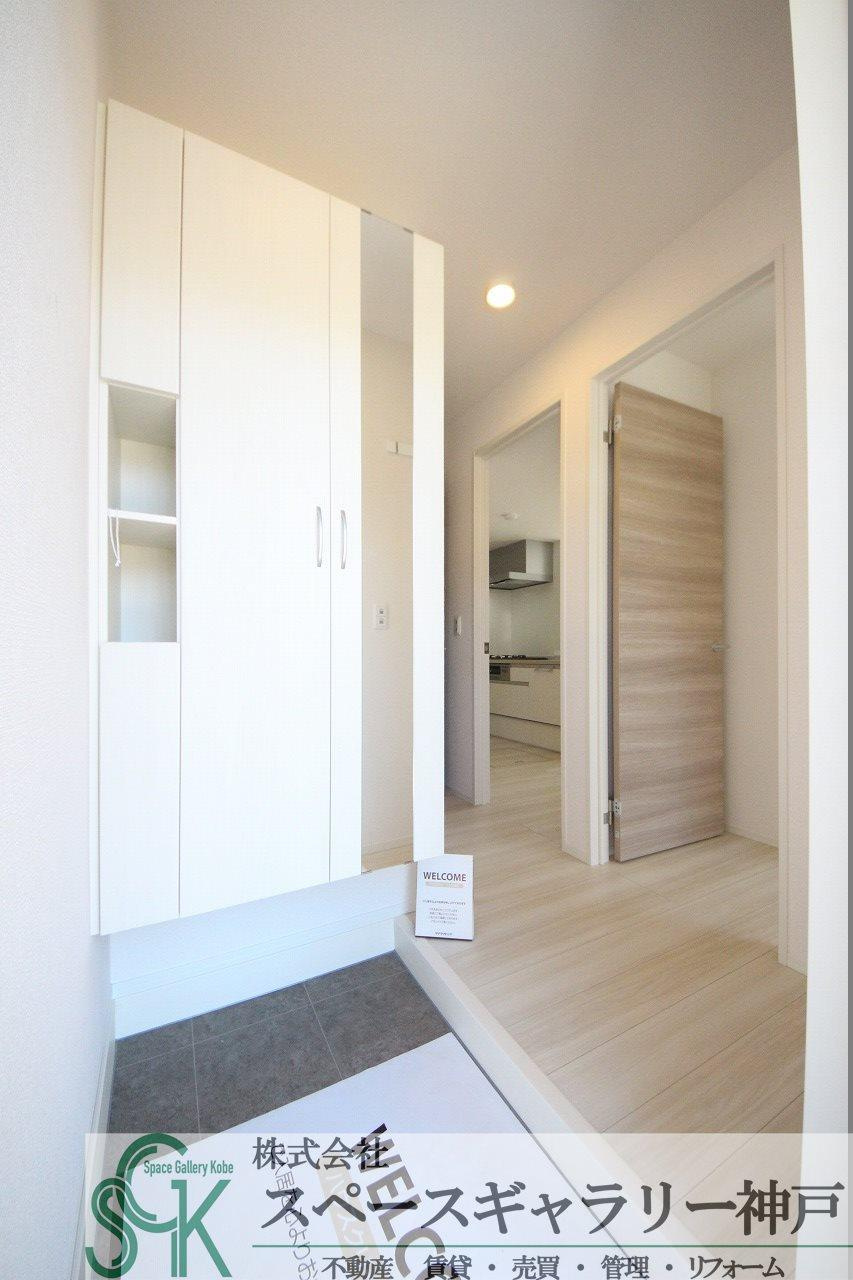 コーシェリ・アイの玄関|※お部屋により仕様が異なる場合があります※