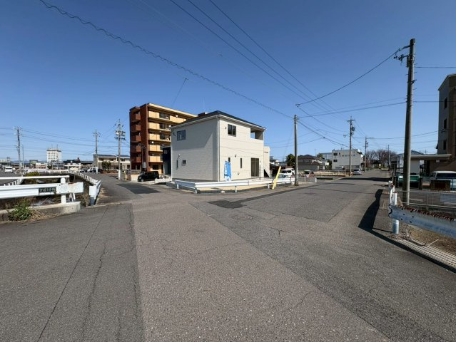 【商談中】クワイエ　岐阜市六条大溝第４　全3区画分譲の前面道路含む現地写真|■前面道路　■ヤマダ不動産　株式会社リライフ　
■夢のマイホーム購入をフルサポートします！