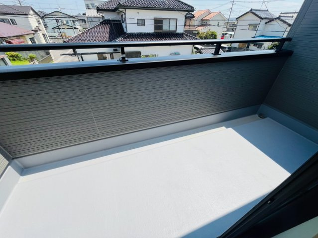 【Livele Garden】　幸手市東4丁目　全2邸のバルコニー|〇１号棟　バルコニー〇
陽当たり良好なバルコニー♪お洗濯物を乾かす強い味方になります！
2026年8月撮影