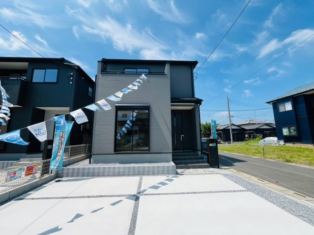 【Livele Garden】　幸手市東4丁目　全2邸の外観|〇１号棟〇
広々LDK19帖！パントリー、ウォークインクローゼット付きの収納豊富な間取りです♪
2026年3月撮影