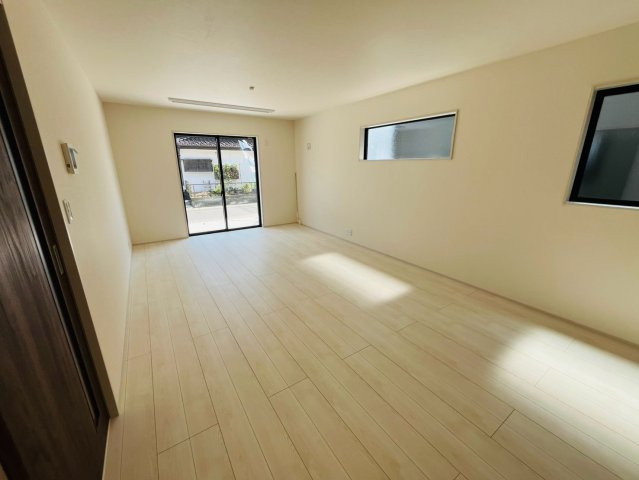 【Livele Garden】　幸手市東4丁目　全2邸の前面道路含む現地写真|カースペース並列2台駐車可能♪
2026年3月撮影