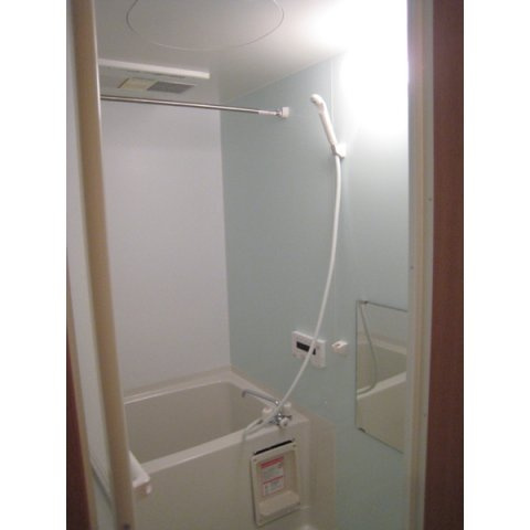 ケインズ赤羽の浴室