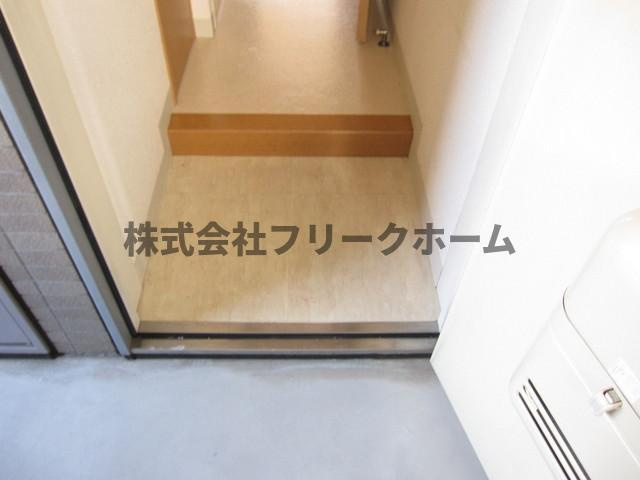 武蔵野市御殿山１丁目の賃貸マンションの玄関