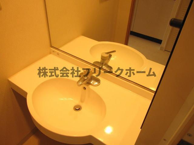武蔵野市御殿山１丁目の賃貸マンションの洗面所