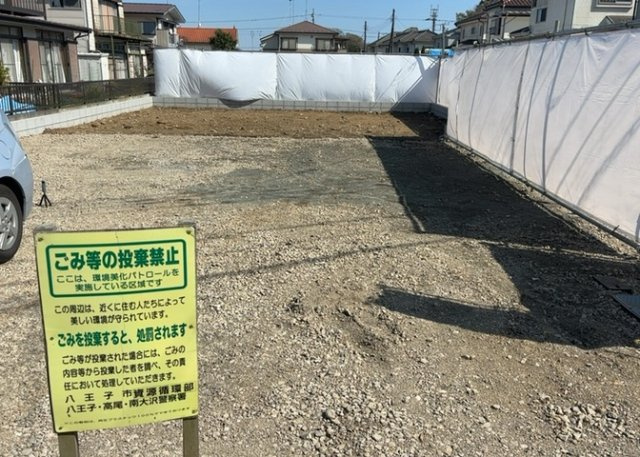 【庭】 | 家族でのBBQを行うのであれば3坪程度の広さがあればよいでしょう。ガーデニングや家庭菜園を楽しむ際は、手入れが行き届く範囲にすると安心です。また、庭のある方角や接道が気になる方は事前に確認しましょう。