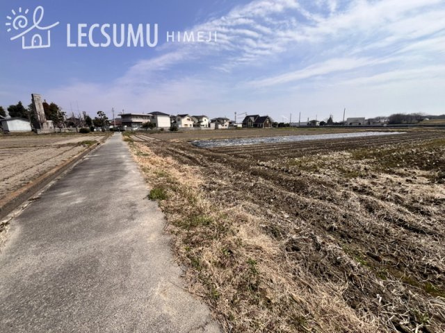姫路市余部区上余部/売土地の前面道路含む現地写真