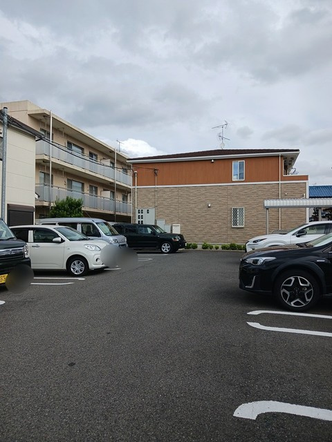 ソレイユの駐車場