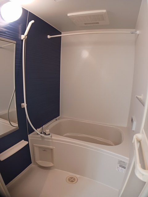 ソレイユの浴室