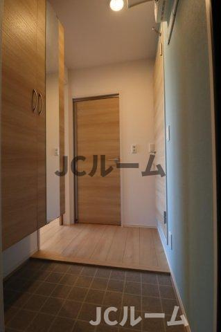 シャインピークス大和 Aの玄関