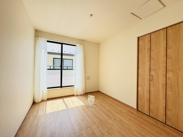 市川市中国分５丁目新築戸建【国府台小学校:6分】の洋室|5.25帖洋室