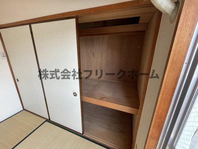 武蔵野市境南町２丁目の賃貸マンションの収納