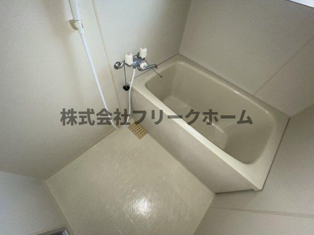 武蔵野市境南町２丁目の賃貸マンションの浴室