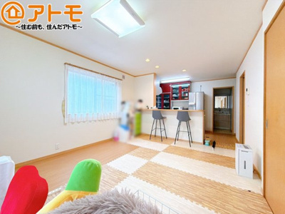 【居間・リビング】 | 駿河区北丸子1丁目　中古戸建