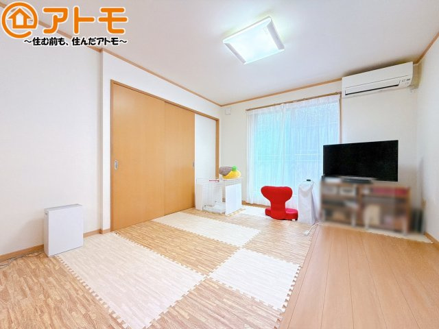 【居間・リビング】 | 駿河区北丸子1丁目　中古戸建
