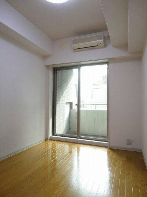 エスコート西早稲田の居間・リビング