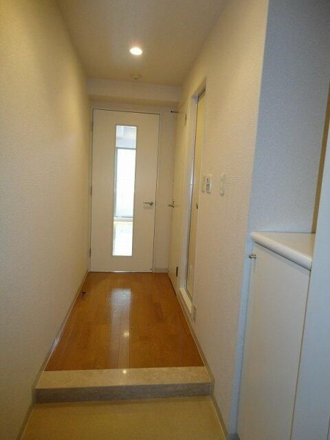 エスコート西早稲田の玄関