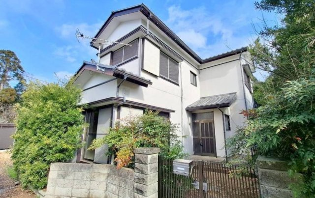 東金市藤下飛地　中古戸建の外観|令和3年水周りリフォーム済み 駐車1台（車種制限あります）リフォームの必要なくご入居が可能です