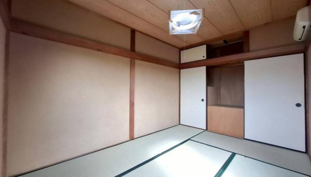 東金市藤下飛地　中古戸建の和室|令和3年水周りリフォーム済み 駐車1台（車種制限あります）リフォームの必要なくご入居が可能です